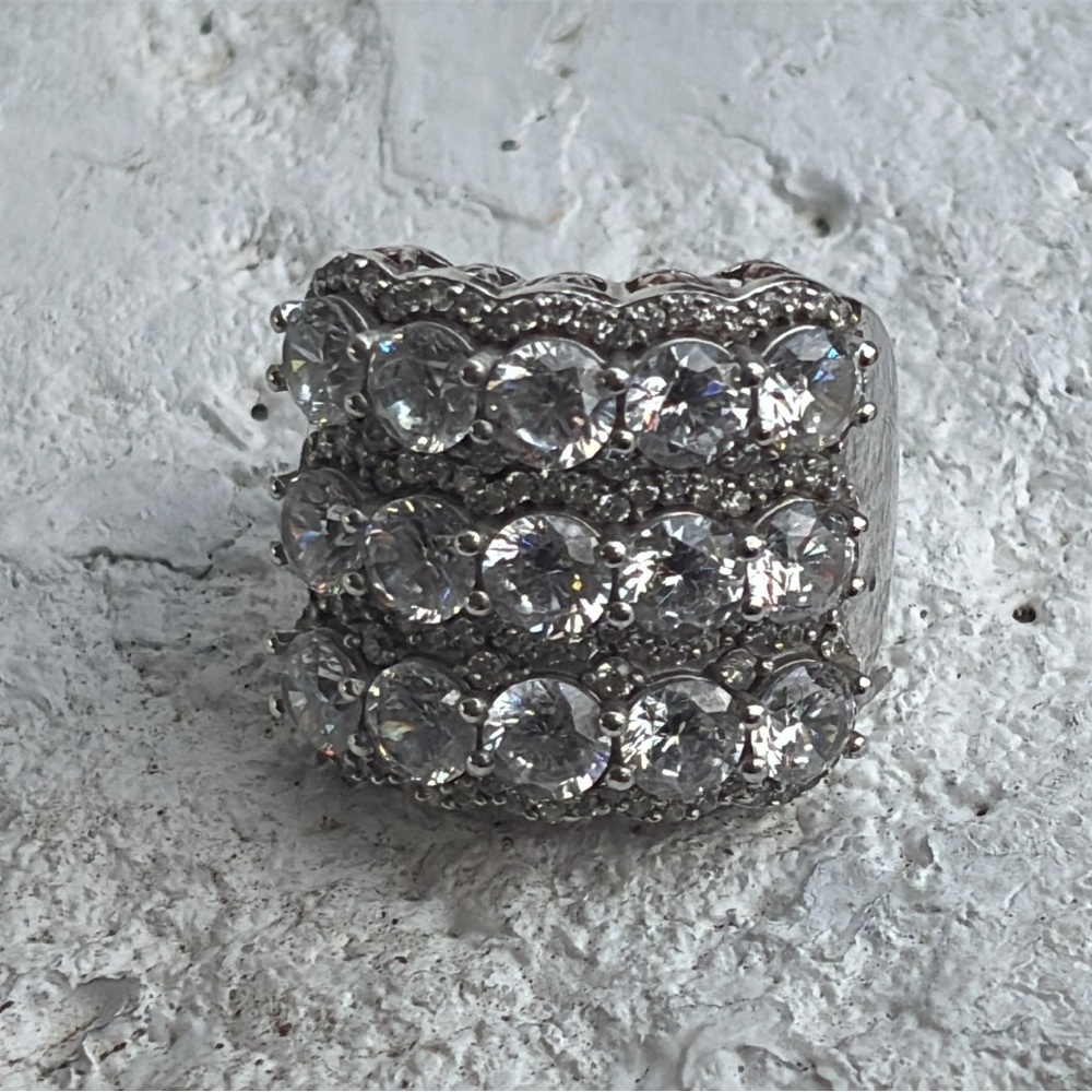 Extraordinary Sjd Sterling Silver Cubic Zirconia Ring